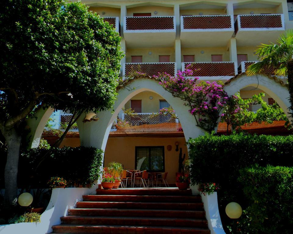 Hotel Punta Faro Капо-Ватикано Екстер'єр фото