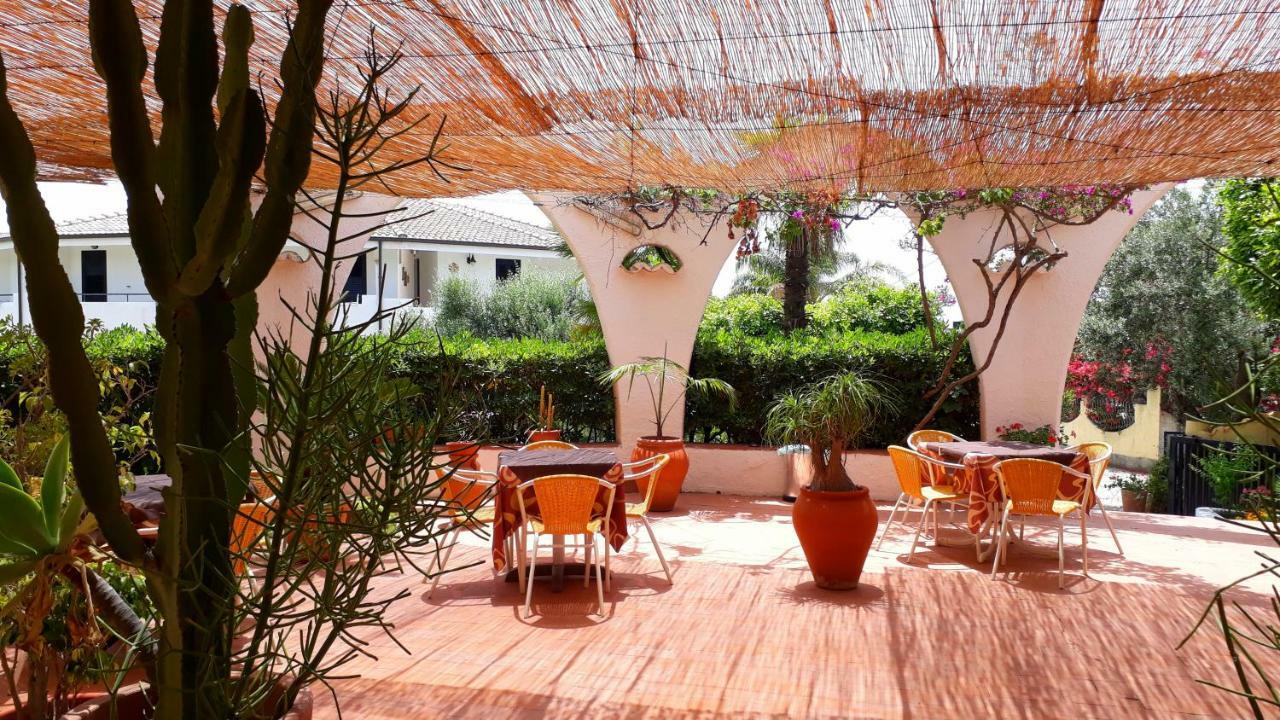 Hotel Punta Faro Капо-Ватикано Екстер'єр фото